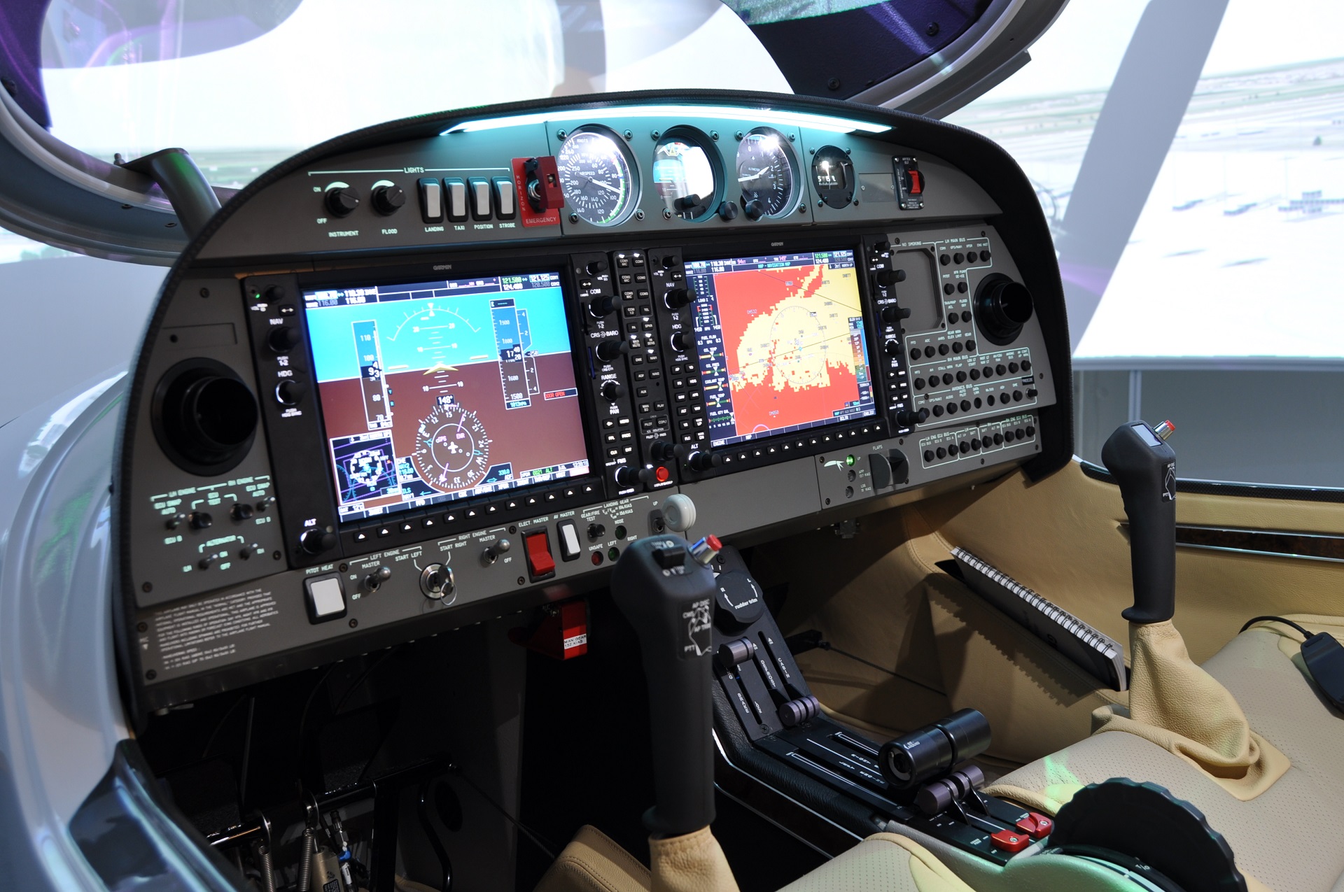 DA42 Simulator Cockpit
